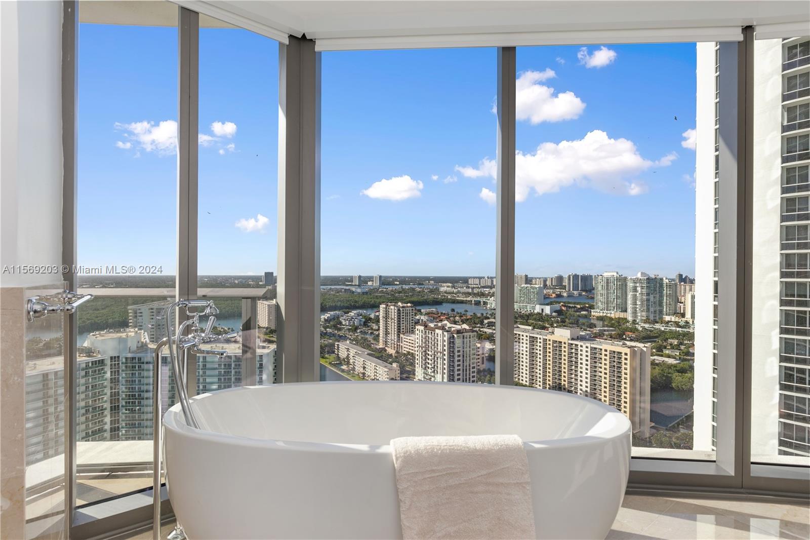 15701 Collins Ave 2705, Sunny Isles Beach, Florida 33160, 4 Bedrooms Bedrooms, ,5 BathroomsBathrooms,Residentiallease,For Rent,15701 Collins Ave 2705,A11569203