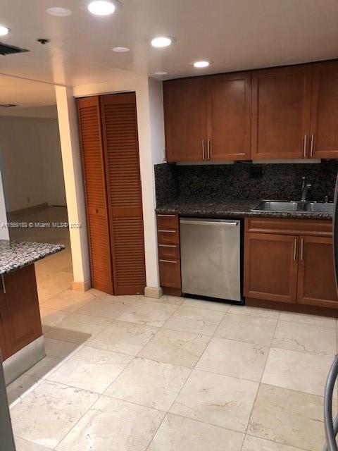 Miami, Florida 33132, 2 Bedrooms Bedrooms, ,2 BathroomsBathrooms,Residentiallease,For Rent,A11569189