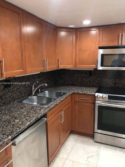 Miami, Florida 33132, 2 Bedrooms Bedrooms, ,2 BathroomsBathrooms,Residentiallease,For Rent,A11569189