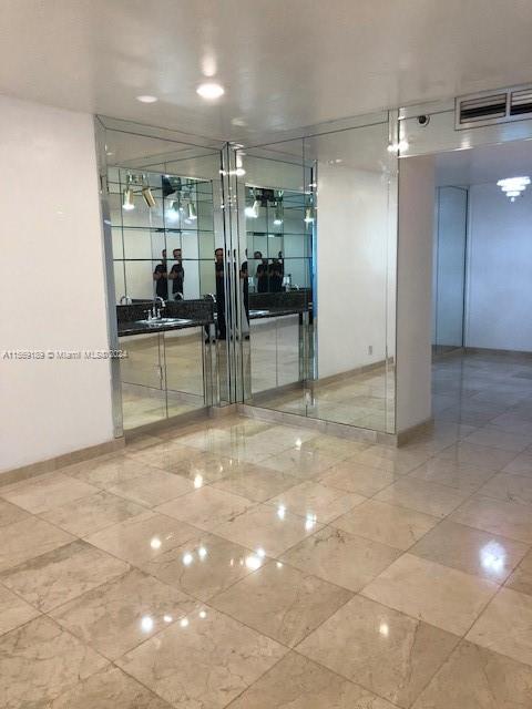 Miami, Florida 33132, 2 Bedrooms Bedrooms, ,2 BathroomsBathrooms,Residentiallease,For Rent,A11569189