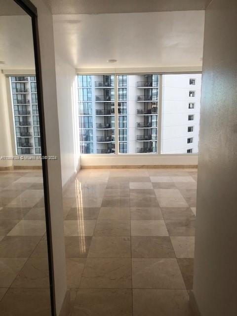 Miami, Florida 33132, 2 Bedrooms Bedrooms, ,2 BathroomsBathrooms,Residentiallease,For Rent,A11569189