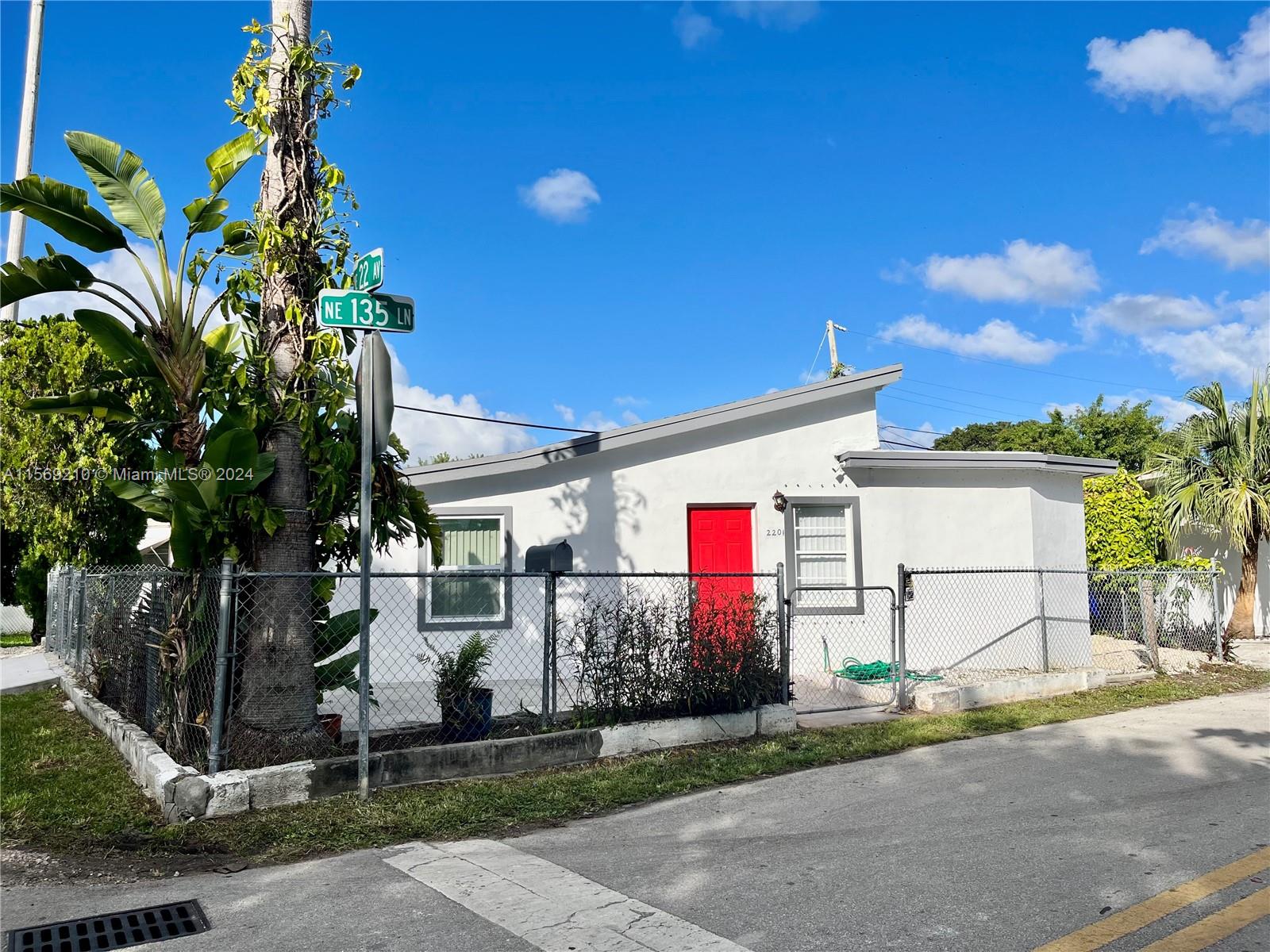 2201 NE 135th Ln, North Miami Beach, Florida 33181, 2 Bedrooms Bedrooms, ,1 BathroomBathrooms,Residential,For Sale,2201 NE 135th Ln,A11569210