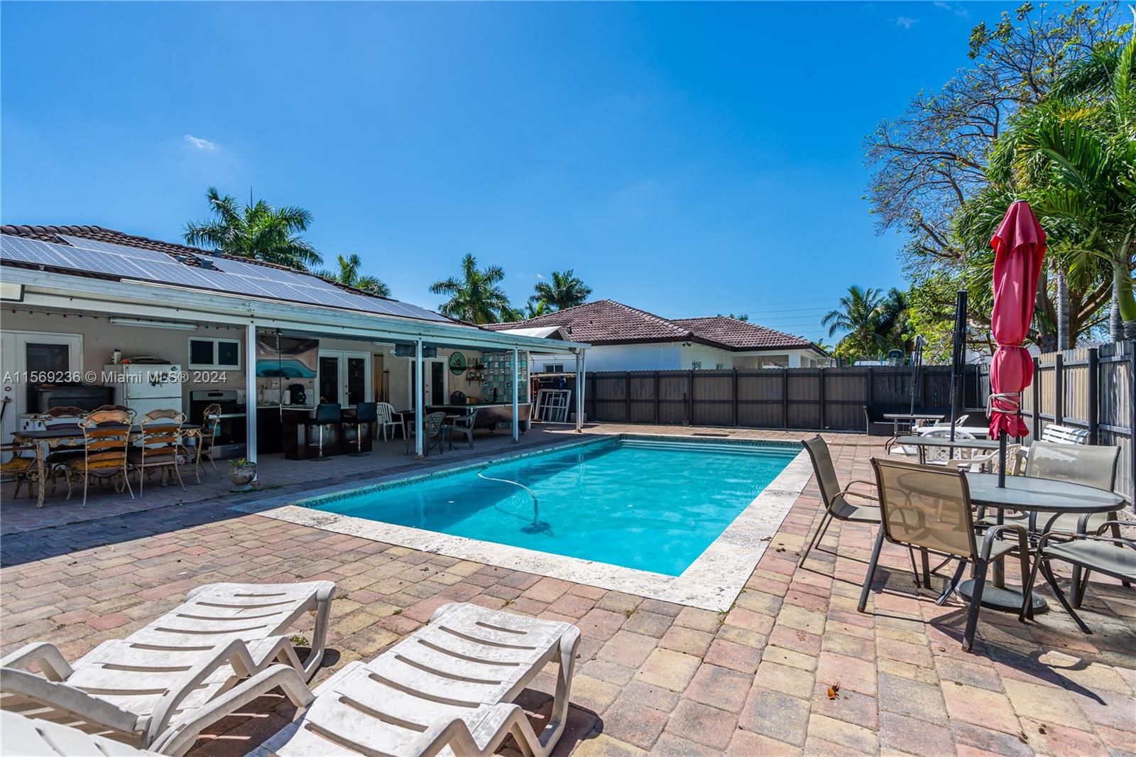 706 SE 14th Pl, Homestead, Florida 33033, 3 Bedrooms Bedrooms, ,2 BathroomsBathrooms,Residential,For Sale,706 SE 14th Pl,A11569236