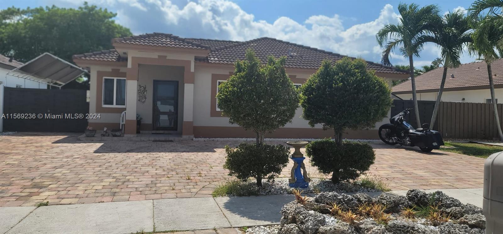 706 SE 14th Pl, Homestead, Florida 33033, 3 Bedrooms Bedrooms, ,2 BathroomsBathrooms,Residential,For Sale,706 SE 14th Pl,A11569236