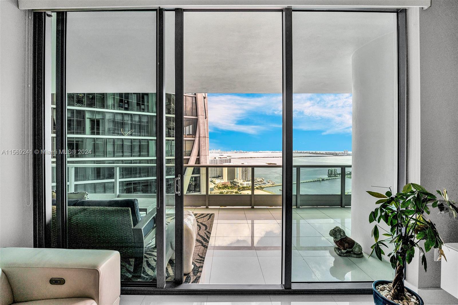 900 Biscayne Blvd 5308, Miami, Florida 33132, 2 Bedrooms Bedrooms, ,3 BathroomsBathrooms,Residentiallease,For Rent,900 Biscayne Blvd 5308,A11569241