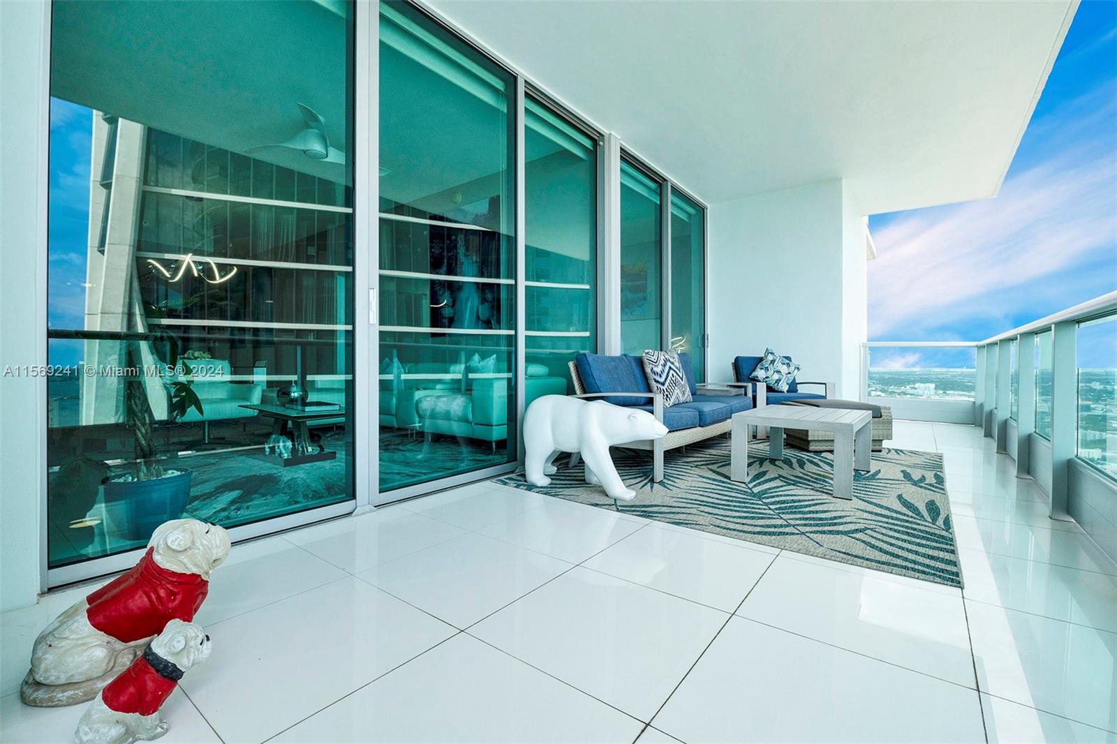 900 Biscayne Blvd 5308, Miami, Florida 33132, 2 Bedrooms Bedrooms, ,3 BathroomsBathrooms,Residentiallease,For Rent,900 Biscayne Blvd 5308,A11569241