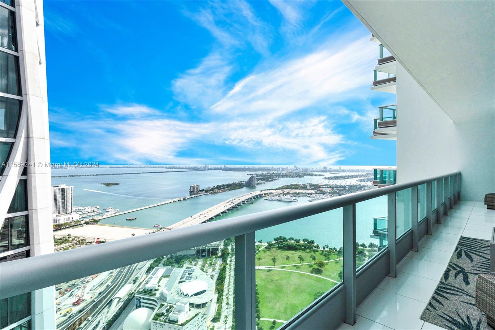900 Biscayne Blvd 5308, Miami, Florida 33132, 2 Bedrooms Bedrooms, ,3 BathroomsBathrooms,Residentiallease,For Rent,900 Biscayne Blvd 5308,A11569241