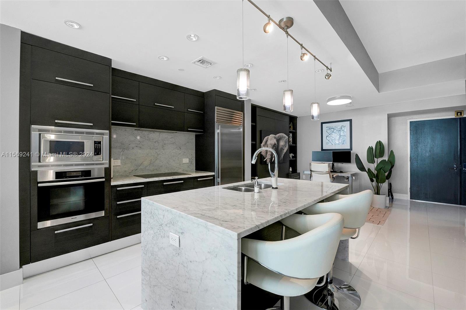 900 Biscayne Blvd 5308, Miami, Florida 33132, 2 Bedrooms Bedrooms, ,3 BathroomsBathrooms,Residentiallease,For Rent,900 Biscayne Blvd 5308,A11569241
