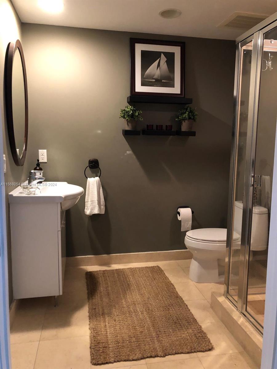 1800 S Ocean Dr 908, Hallandale Beach, Florida 33009, 3 Bedrooms Bedrooms, ,3 BathroomsBathrooms,Residentiallease,For Rent,1800 S Ocean Dr 908,A11569254