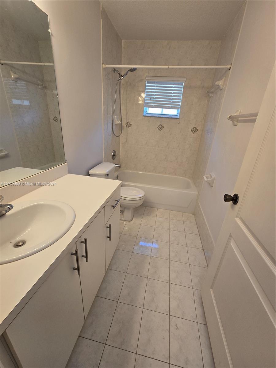 18207 SW 151st Ave, Miami, Florida 33187, 4 Bedrooms Bedrooms, ,3 BathroomsBathrooms,Residentiallease,For Rent,18207 SW 151st Ave,A11569068