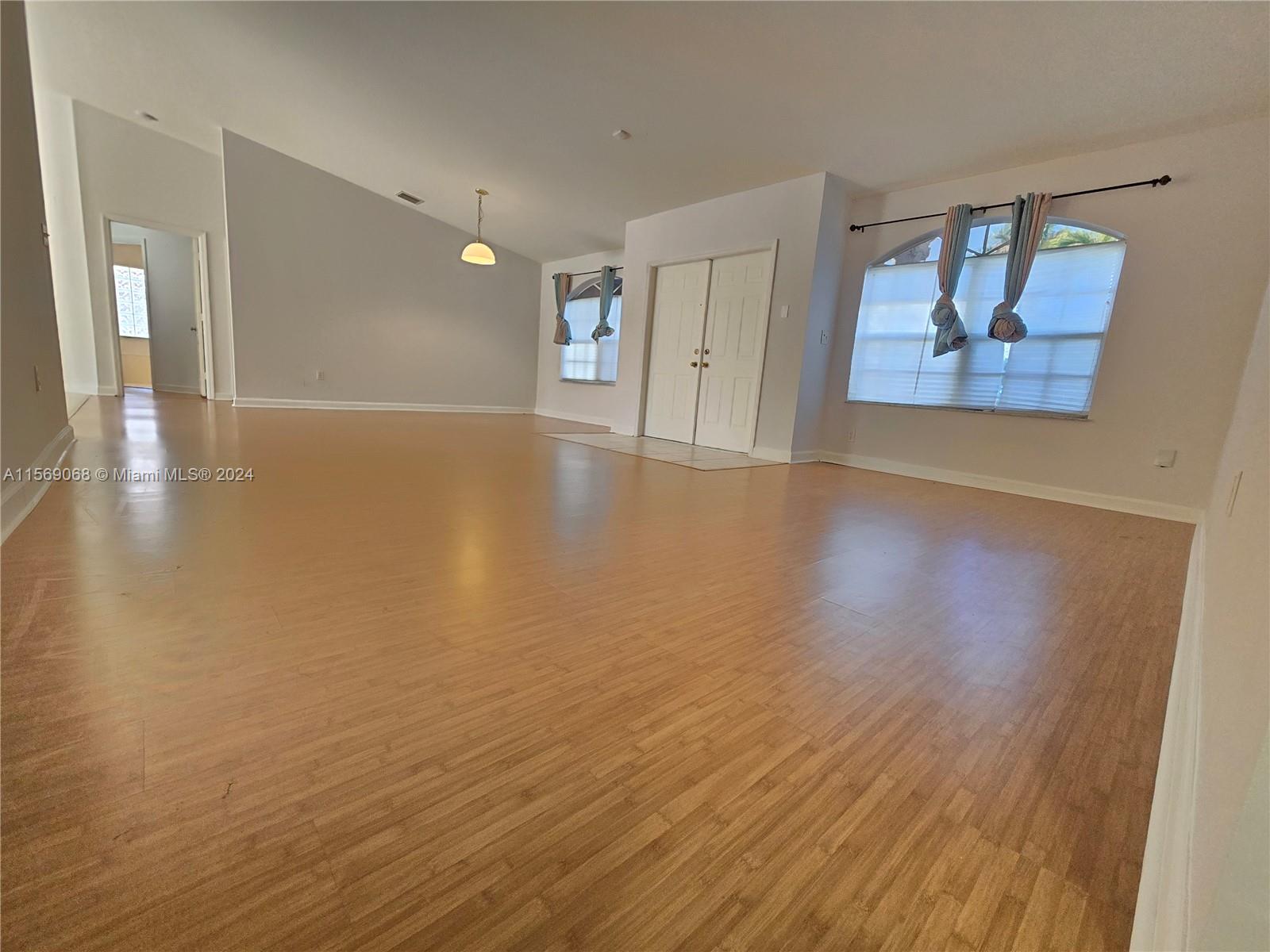 18207 SW 151st Ave, Miami, Florida 33187, 4 Bedrooms Bedrooms, ,3 BathroomsBathrooms,Residentiallease,For Rent,18207 SW 151st Ave,A11569068