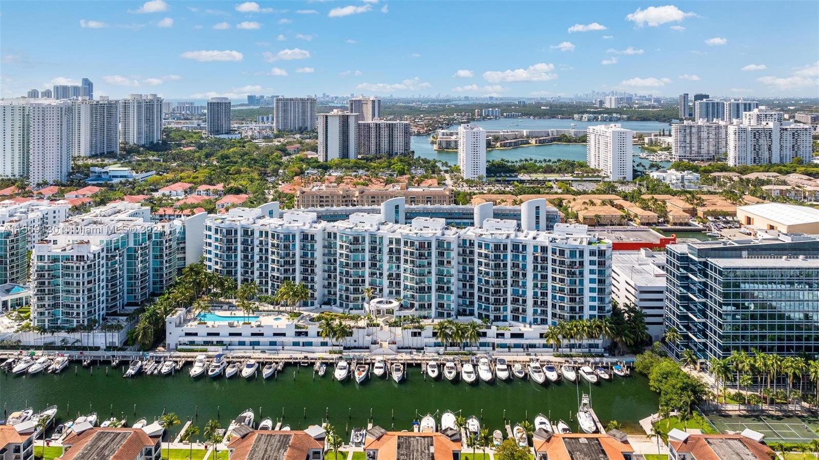 3029 NE 188th St 324, Aventura, Florida 33180, 1 Bedroom Bedrooms, ,2 BathroomsBathrooms,Residentiallease,For Rent,3029 NE 188th St 324,A11569130