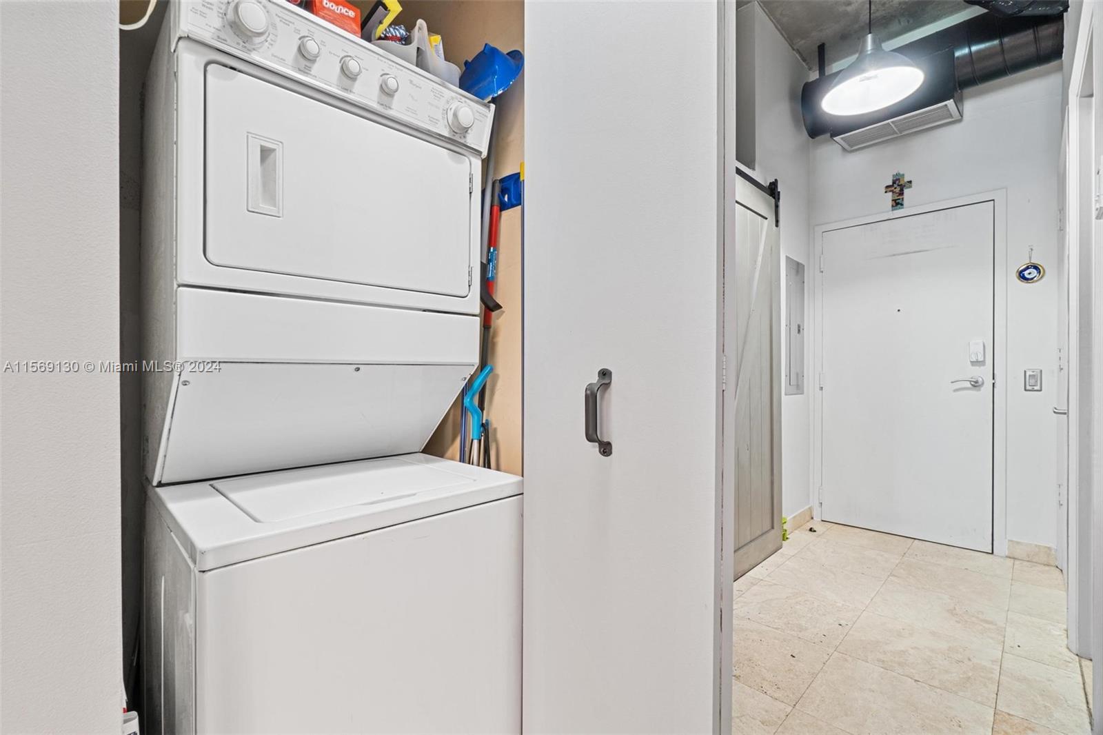 3029 NE 188th St 324, Aventura, Florida 33180, 1 Bedroom Bedrooms, ,2 BathroomsBathrooms,Residentiallease,For Rent,3029 NE 188th St 324,A11569130