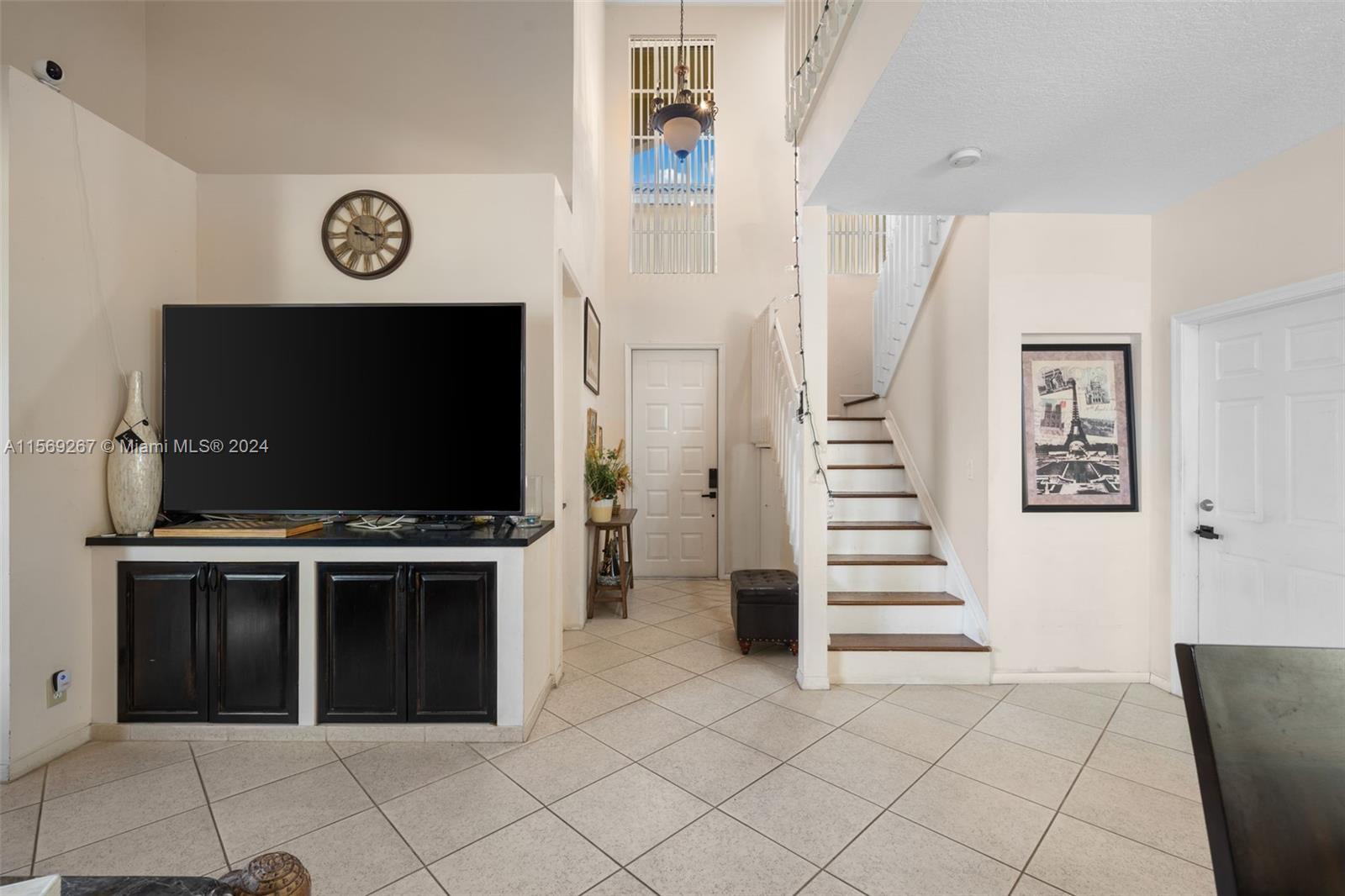 1251 Johnson Ct, Hollywood, Florida 33019, 3 Bedrooms Bedrooms, ,2 BathroomsBathrooms,Residential,For Sale,1251 Johnson Ct,A11569267