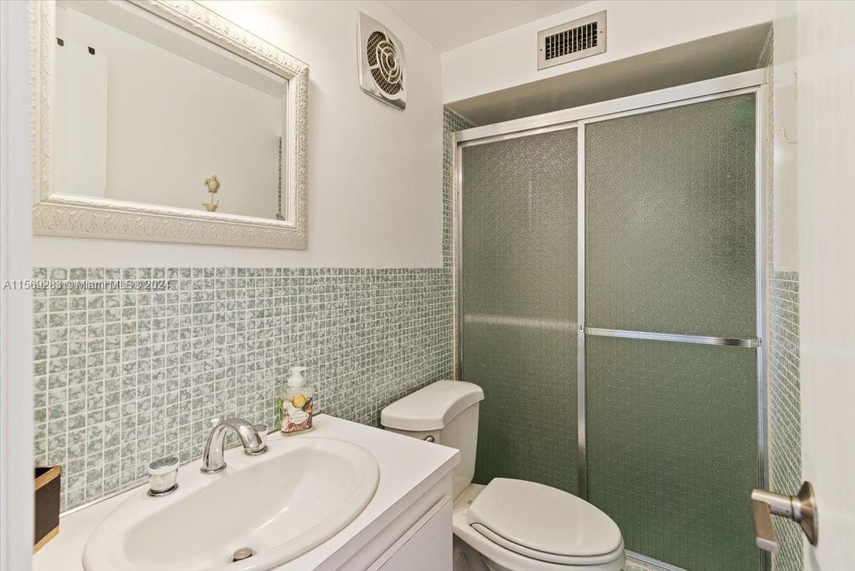 6805 Brookline Dr 6805, Hialeah, Florida 33015, 3 Bedrooms Bedrooms, ,3 BathroomsBathrooms,Residential,For Sale,6805 Brookline Dr 6805,A11569283