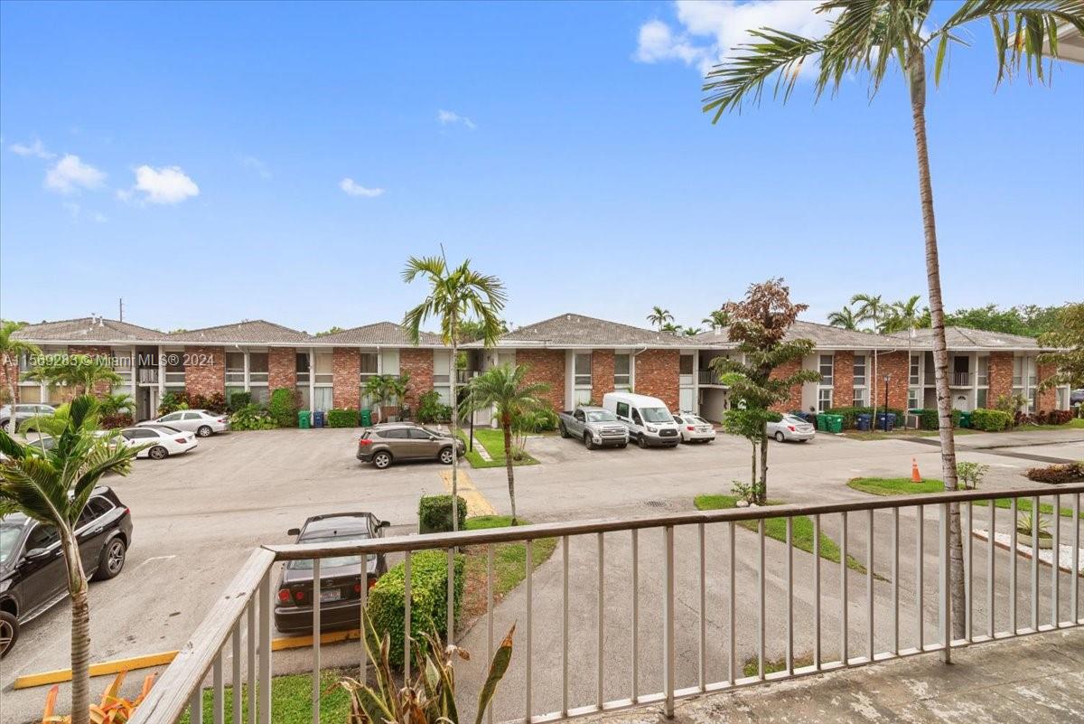 6805 Brookline Dr 6805, Hialeah, Florida 33015, 3 Bedrooms Bedrooms, ,3 BathroomsBathrooms,Residential,For Sale,6805 Brookline Dr 6805,A11569283