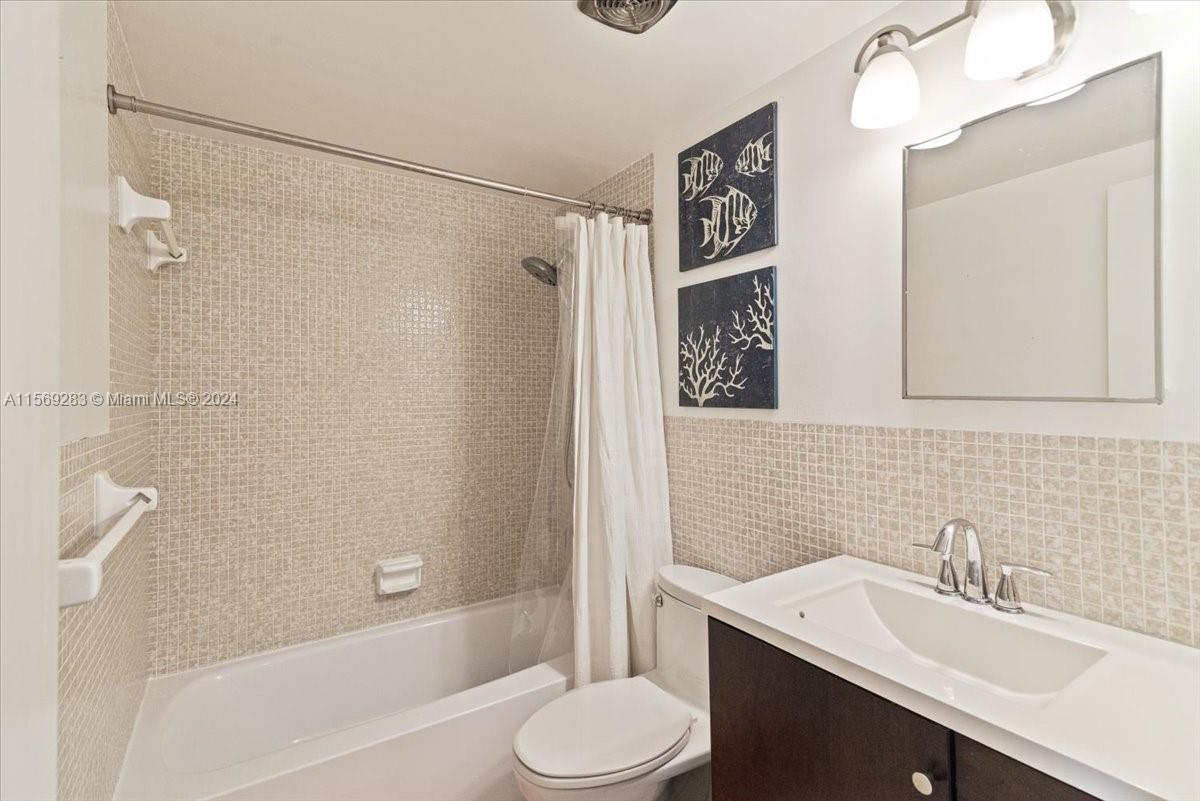 6805 Brookline Dr 6805, Hialeah, Florida 33015, 3 Bedrooms Bedrooms, ,3 BathroomsBathrooms,Residential,For Sale,6805 Brookline Dr 6805,A11569283