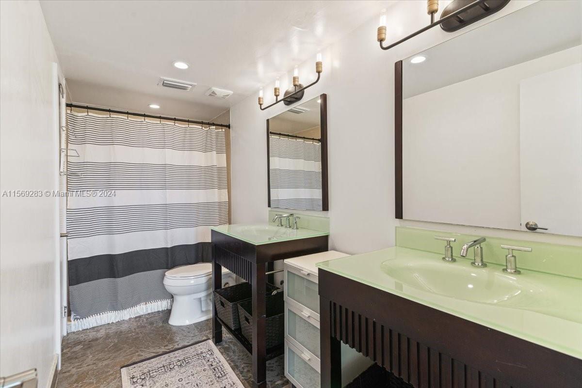 6805 Brookline Dr 6805, Hialeah, Florida 33015, 3 Bedrooms Bedrooms, ,3 BathroomsBathrooms,Residential,For Sale,6805 Brookline Dr 6805,A11569283