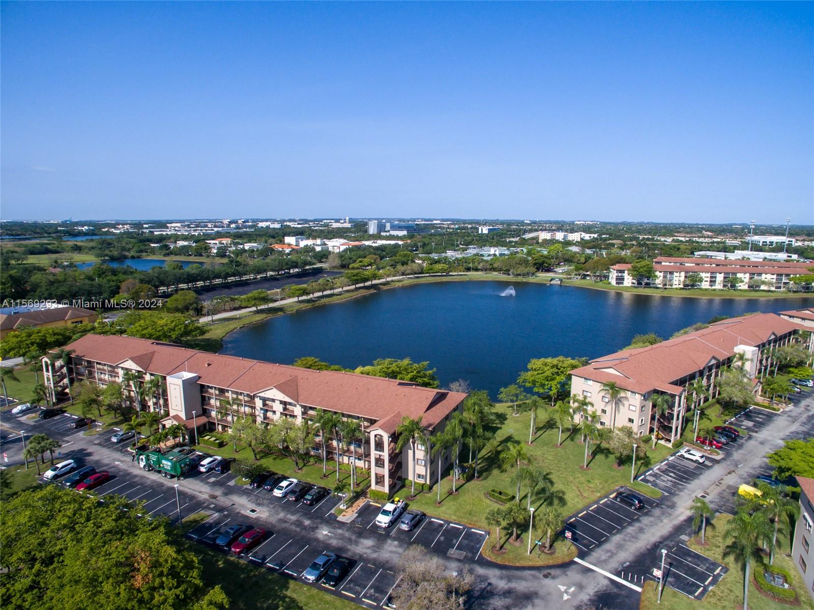 1400 SW 137th Ave 405F, Pembroke Pines, Florida 33027, 2 Bedrooms Bedrooms, ,2 BathroomsBathrooms,Residential,For Sale,1400 SW 137th Ave 405F,A11569293