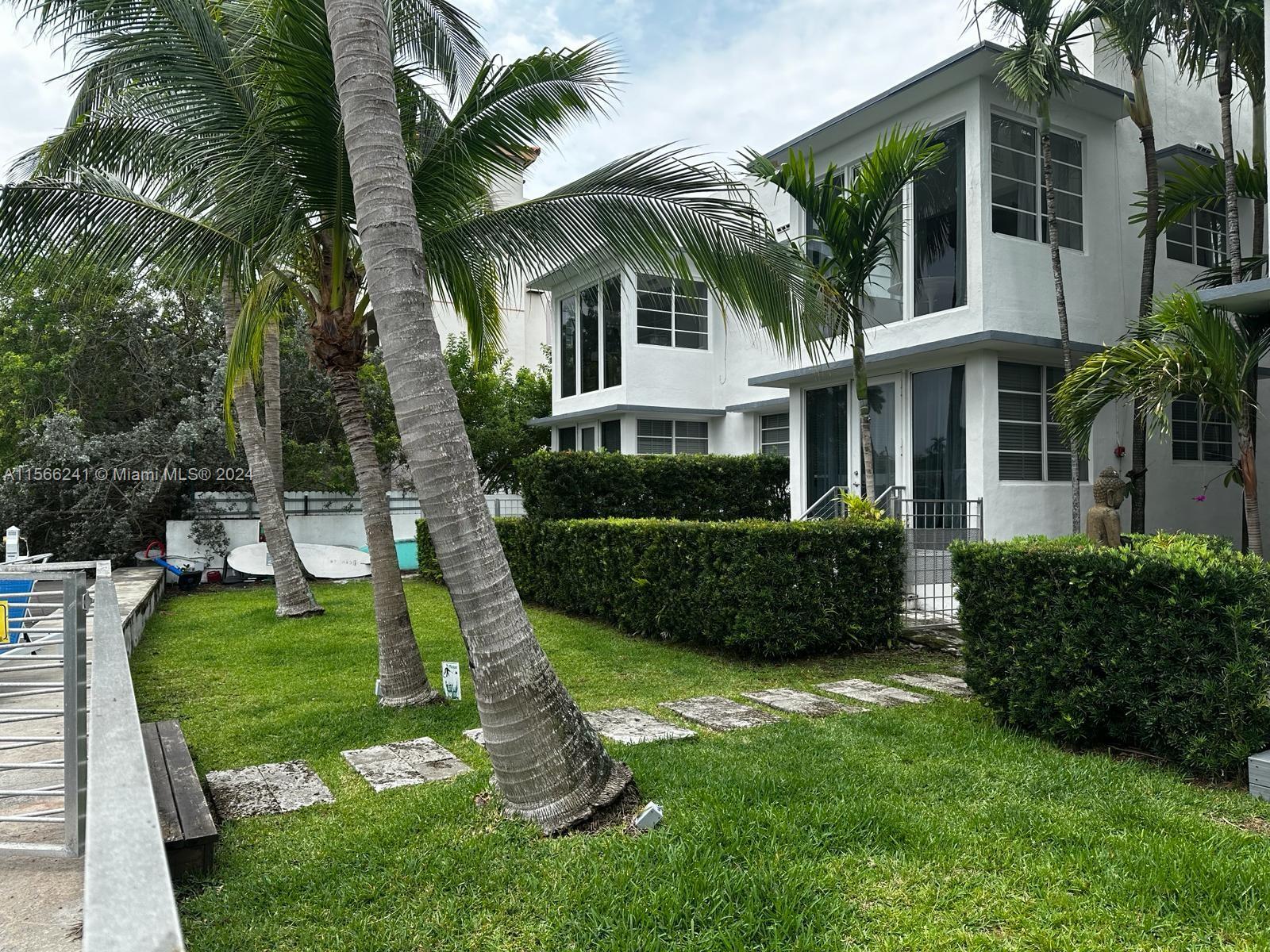 3917 N Meridian Ave 102, Miami Beach, Florida 33140, 1 Bedroom Bedrooms, ,1 BathroomBathrooms,Residentiallease,For Rent,3917 N Meridian Ave 102,A11566241