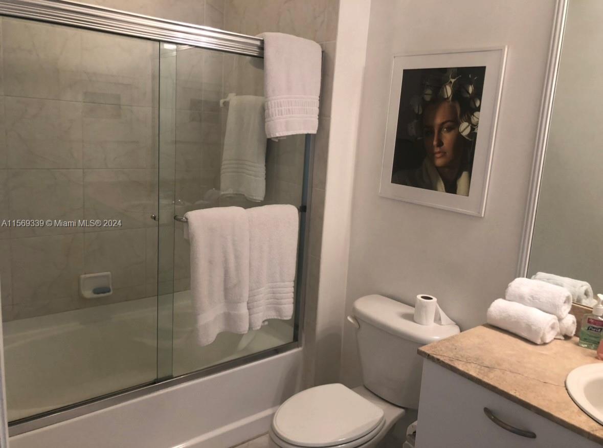2275 Biscayne Blvd PH205, Miami, Florida 33137, 1 Bedroom Bedrooms, ,1 BathroomBathrooms,Residentiallease,For Rent,2275 Biscayne Blvd PH205,A11569339