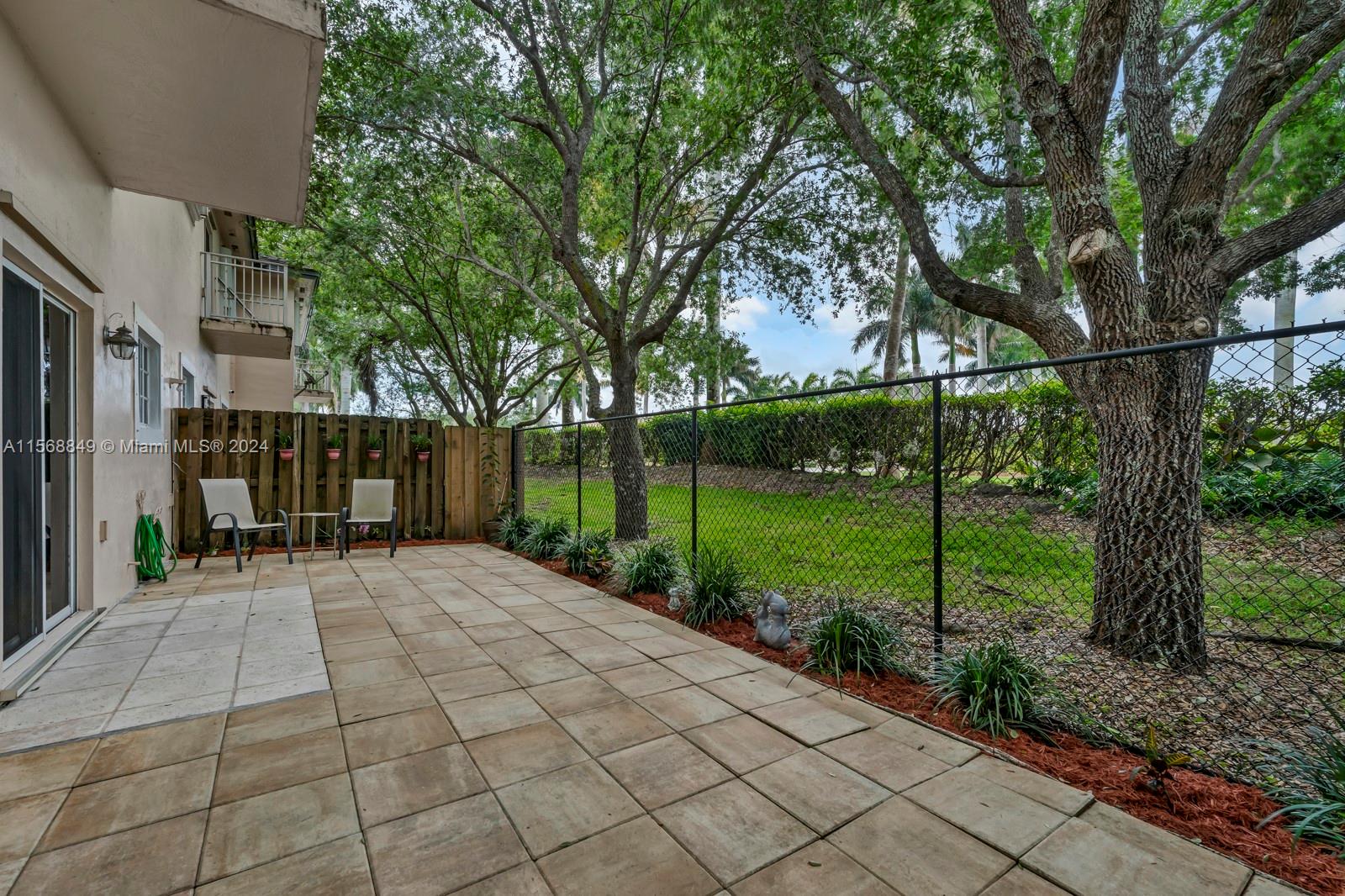 2650 NE 3rd Dr 103, Homestead, Florida 33033, 2 Bedrooms Bedrooms, ,2 BathroomsBathrooms,Residential,For Sale,2650 NE 3rd Dr 103,A11568849