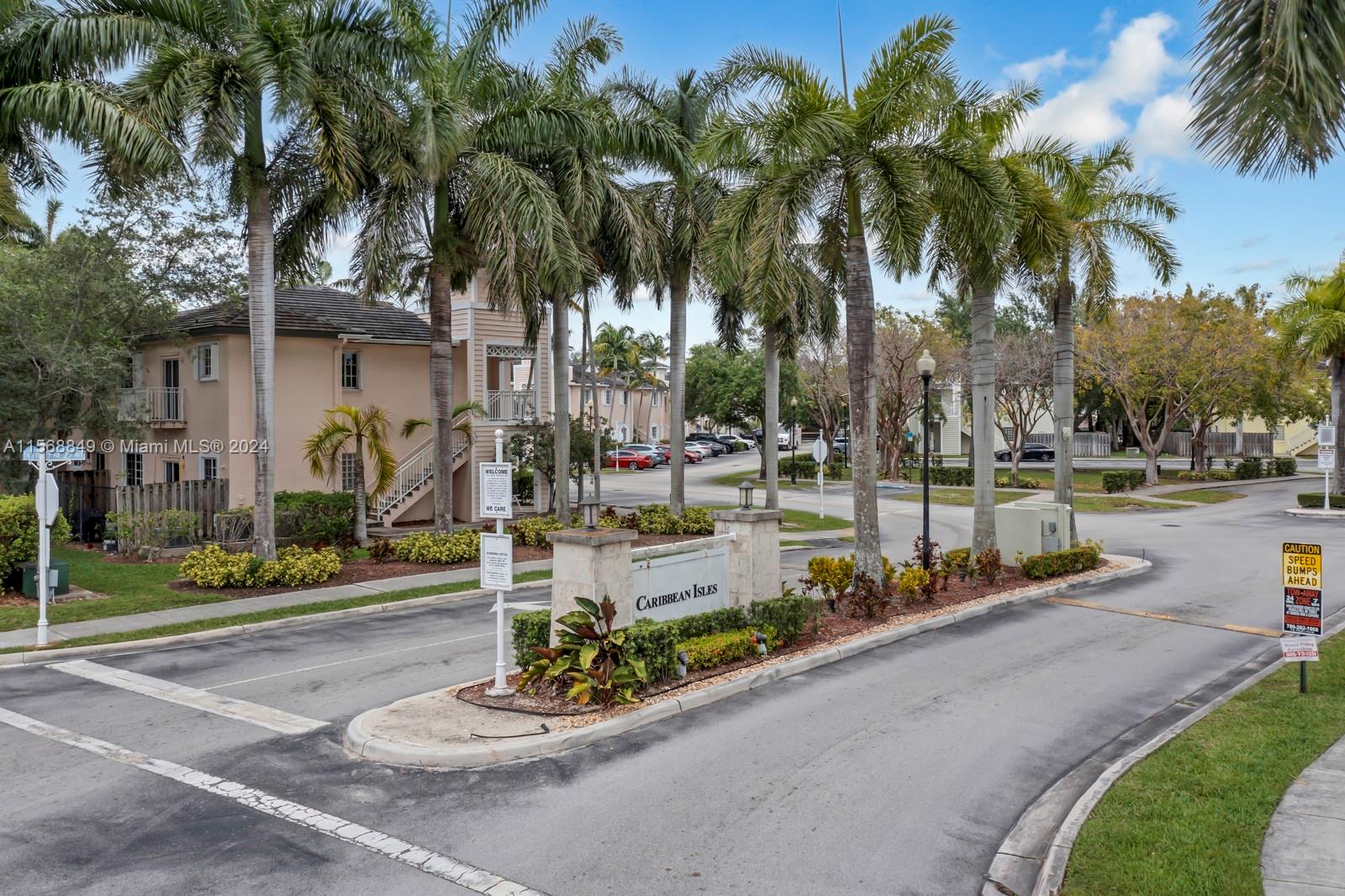 2650 NE 3rd Dr 103, Homestead, Florida 33033, 2 Bedrooms Bedrooms, ,2 BathroomsBathrooms,Residential,For Sale,2650 NE 3rd Dr 103,A11568849