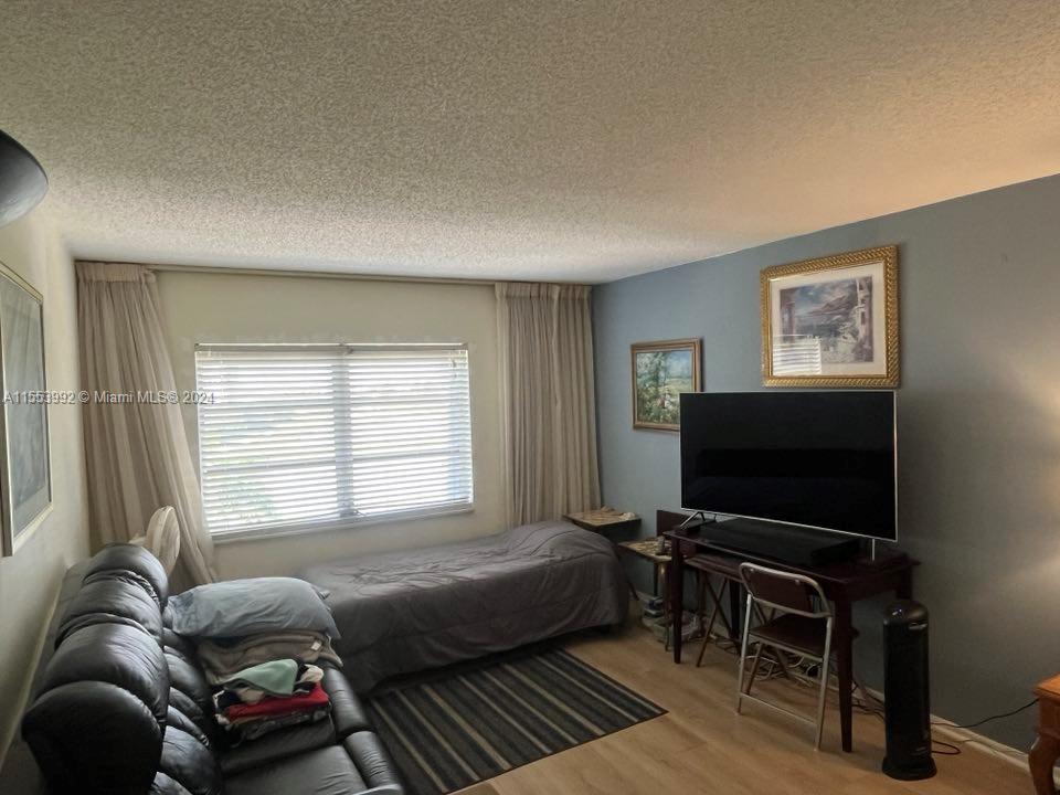 300 Diplomat Pkwy 817, Hallandale Beach, Florida 33009, 2 Bedrooms Bedrooms, 5 Rooms Rooms,2 BathroomsBathrooms,Residential,For Sale,300 Diplomat Pkwy 817,A11553992