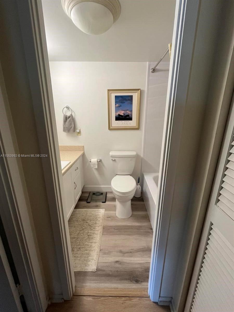 300 Diplomat Pkwy 817, Hallandale Beach, Florida 33009, 2 Bedrooms Bedrooms, 5 Rooms Rooms,2 BathroomsBathrooms,Residential,For Sale,300 Diplomat Pkwy 817,A11553992