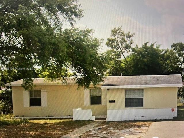 Undisclosed For Sale A11568105, FL