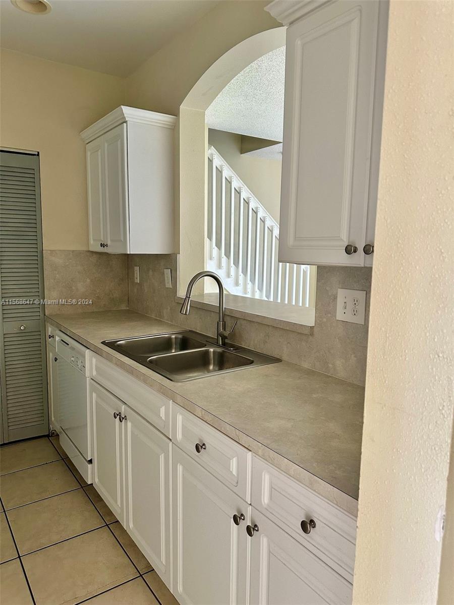 1040 NE 42nd Pl 0, Homestead, Florida 33033, 3 Bedrooms Bedrooms, ,3 BathroomsBathrooms,Residentiallease,For Rent,1040 NE 42nd Pl 0,A11568647