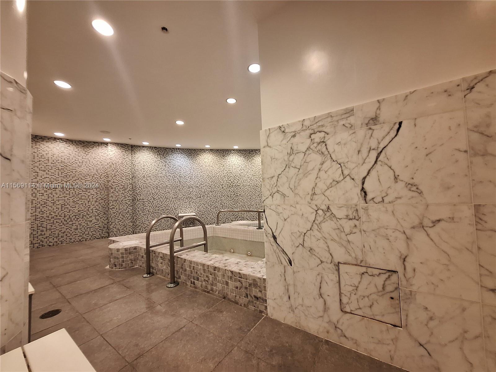 253 NE 2nd St 2606, Miami, Florida 33132, 1 Bedroom Bedrooms, ,1 BathroomBathrooms,Residentiallease,For Rent,253 NE 2nd St 2606,A11569114