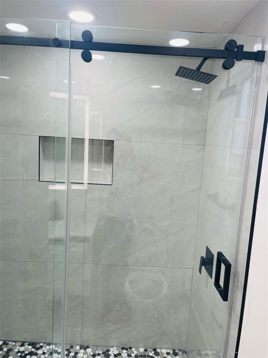 9545 NW 5th Ave, Miami, Florida 33150, 2 Bedrooms Bedrooms, 1 Room Rooms,1 BathroomBathrooms,Residential,For Sale,9545 NW 5th Ave,A11569383