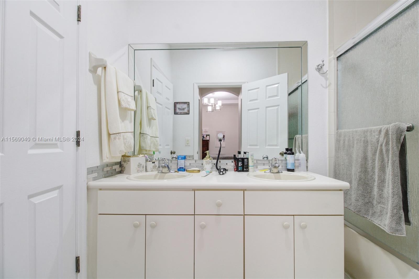 10814 SW 240th Ter 10814, Homestead, Florida 33032, 3 Bedrooms Bedrooms, ,2 BathroomsBathrooms,Residential,For Sale,10814 SW 240th Ter 10814,A11569040