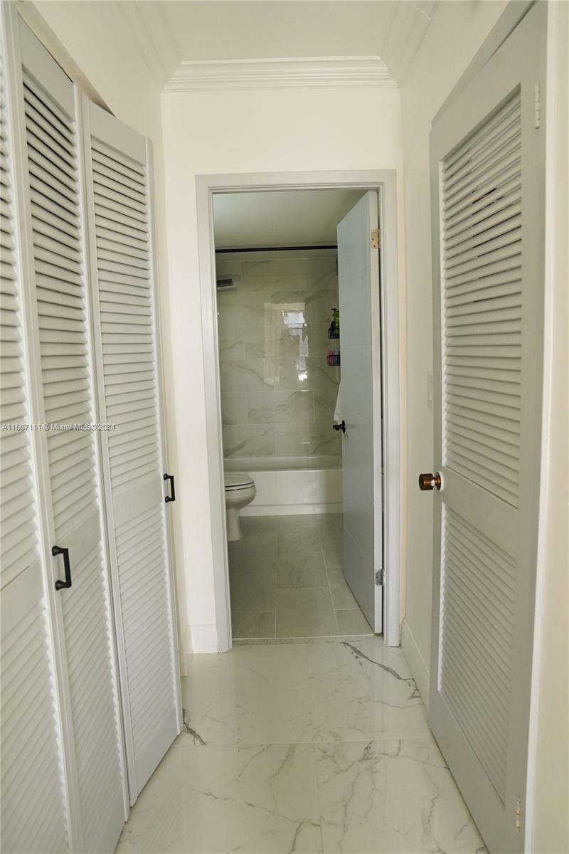 2500 Parkview Dr 904, Hallandale Beach, Florida 33009, 1 Bedroom Bedrooms, ,1 BathroomBathrooms,Residentiallease,For Rent,2500 Parkview Dr 904,A11567111