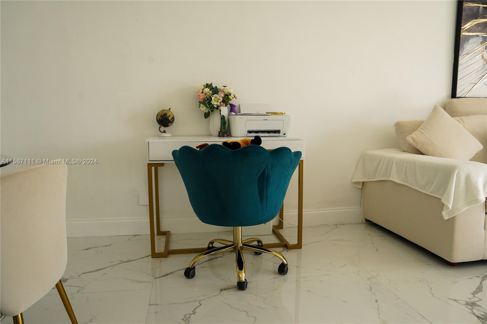 2500 Parkview Dr 904, Hallandale Beach, Florida 33009, 1 Bedroom Bedrooms, ,1 BathroomBathrooms,Residentiallease,For Rent,2500 Parkview Dr 904,A11567111
