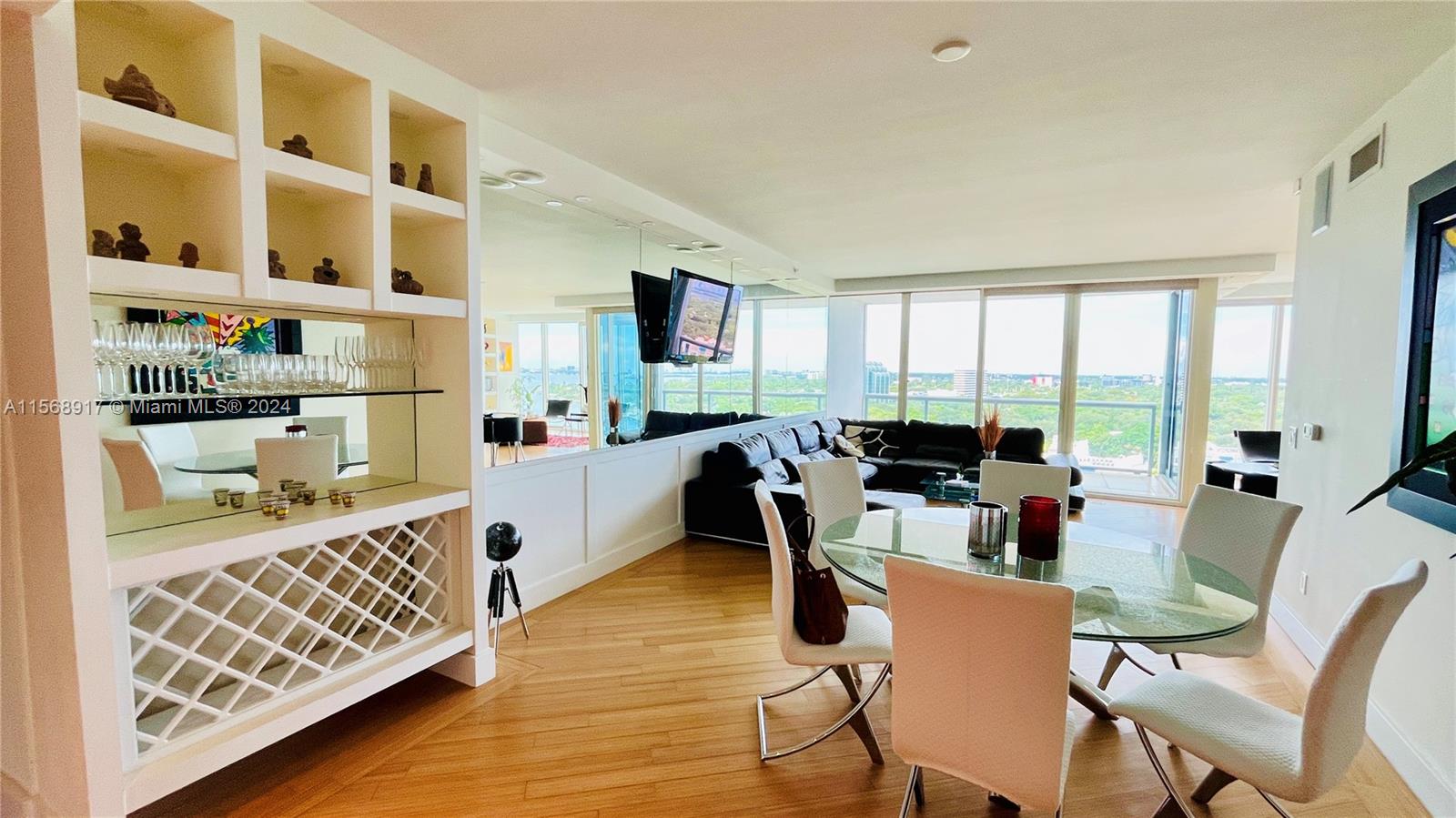 601 NE 36th St 1403, Miami, Florida 33137, 1 Bedroom Bedrooms, ,1 BathroomBathrooms,Residentiallease,For Rent,601 NE 36th St 1403,A11568917
