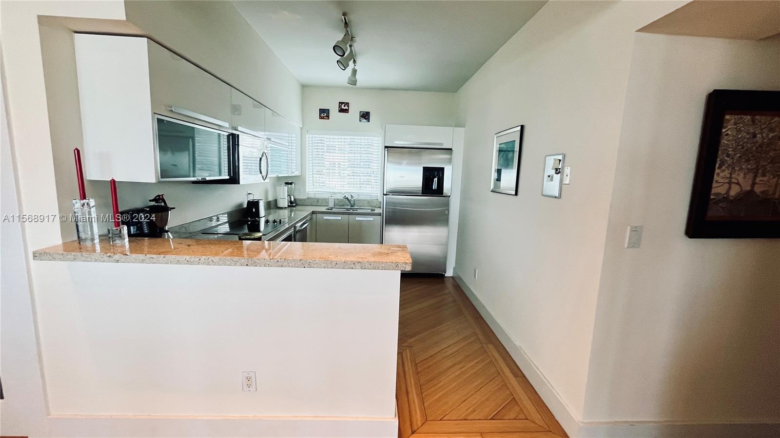 601 NE 36th St 1403, Miami, Florida 33137, 1 Bedroom Bedrooms, ,1 BathroomBathrooms,Residentiallease,For Rent,601 NE 36th St 1403,A11568917