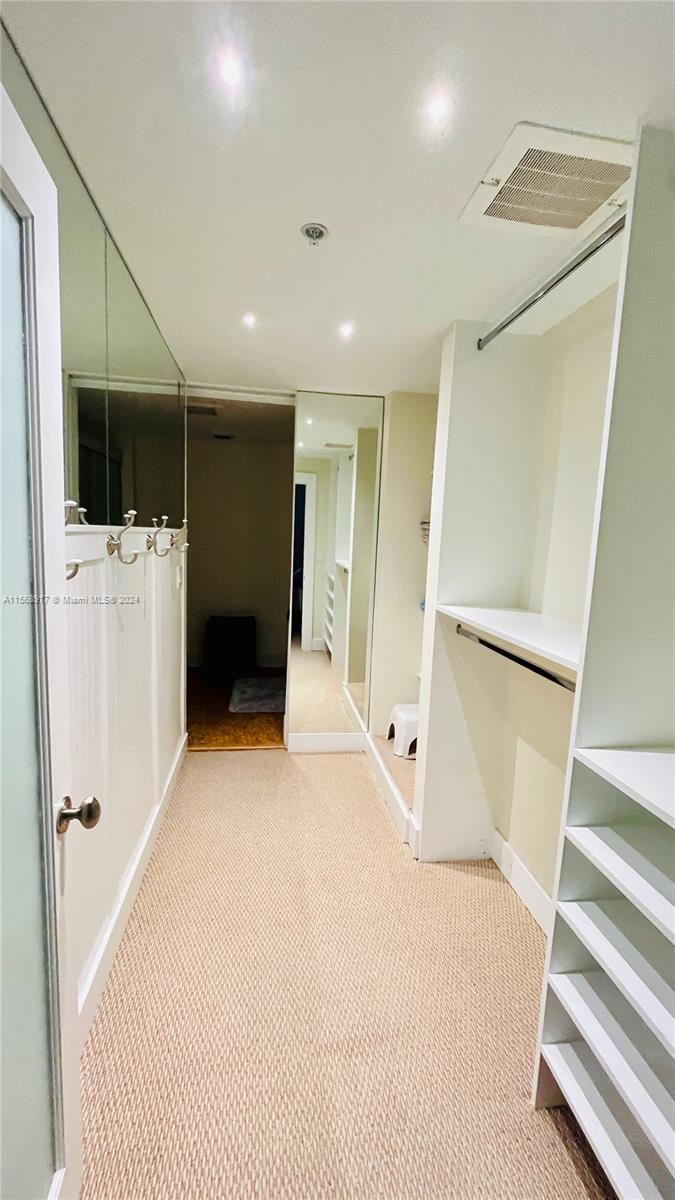 601 NE 36th St 1403, Miami, Florida 33137, 1 Bedroom Bedrooms, ,1 BathroomBathrooms,Residentiallease,For Rent,601 NE 36th St 1403,A11568917