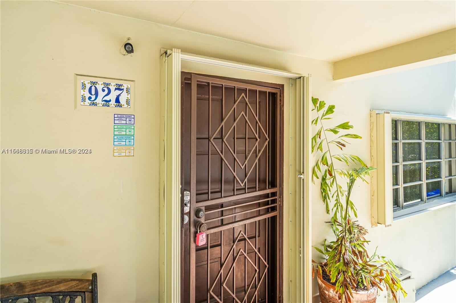 925 SW 15th Ave, Miami, Florida 33135, 4 Bedrooms Bedrooms, ,2 BathroomsBathrooms,Residentiallease,For Rent,925 SW 15th Ave,A11568335