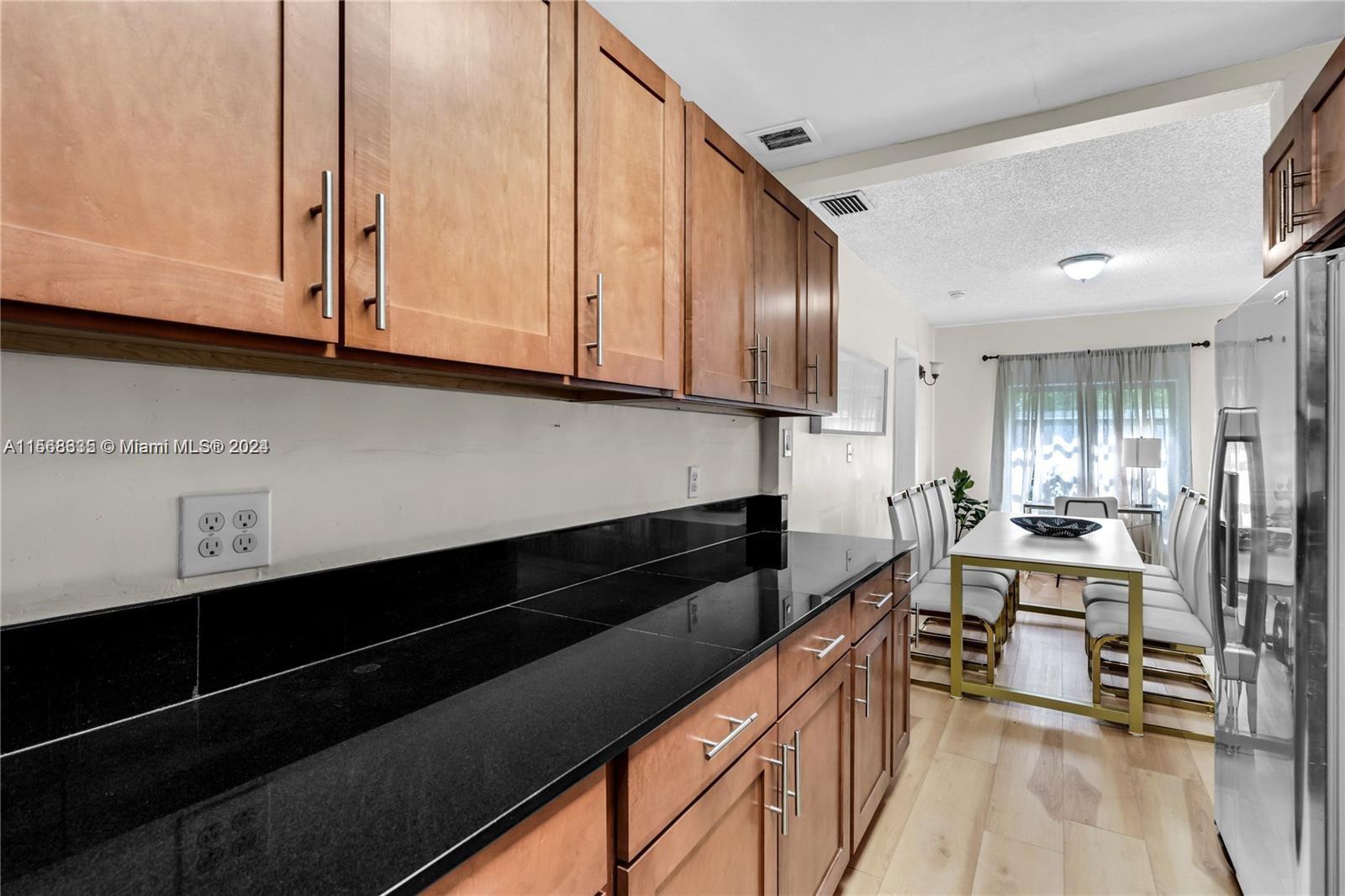 925 SW 15th Ave, Miami, Florida 33135, 4 Bedrooms Bedrooms, ,2 BathroomsBathrooms,Residentiallease,For Rent,925 SW 15th Ave,A11568335