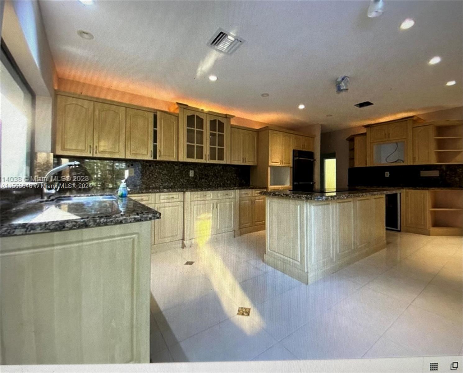 19740 W Saint Andrews Dr 0, Hialeah, Florida 33015, 7 Bedrooms Bedrooms, ,5 BathroomsBathrooms,Residentiallease,For Rent,19740 W Saint Andrews Dr 0,A11566646