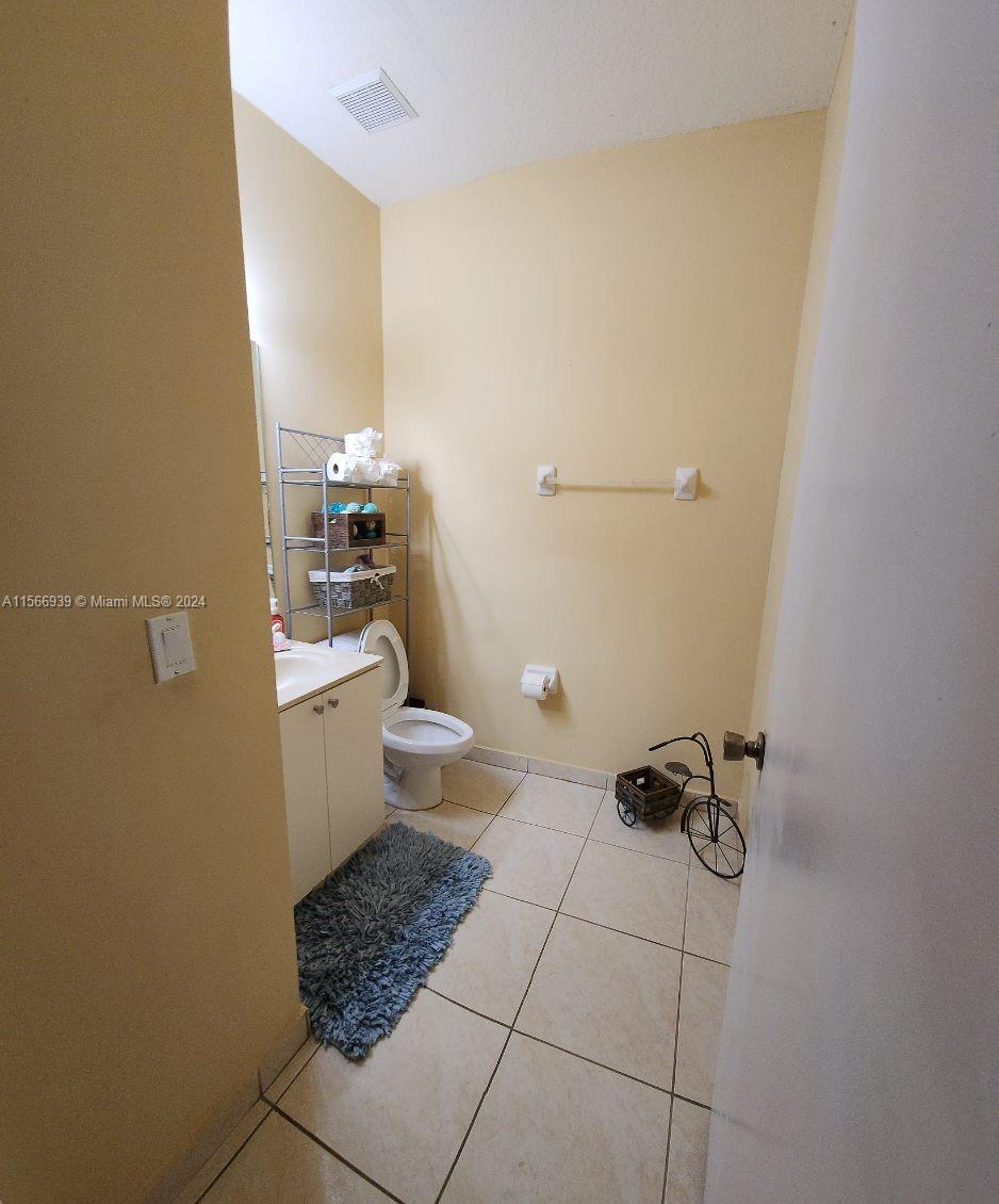 2961 SE 15th Ter 2961, Homestead, Florida 33035, 3 Bedrooms Bedrooms, ,2 BathroomsBathrooms,Residential,For Sale,2961 SE 15th Ter 2961,A11566939