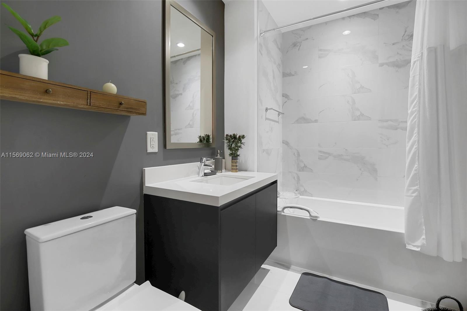3rd Bathroom for den