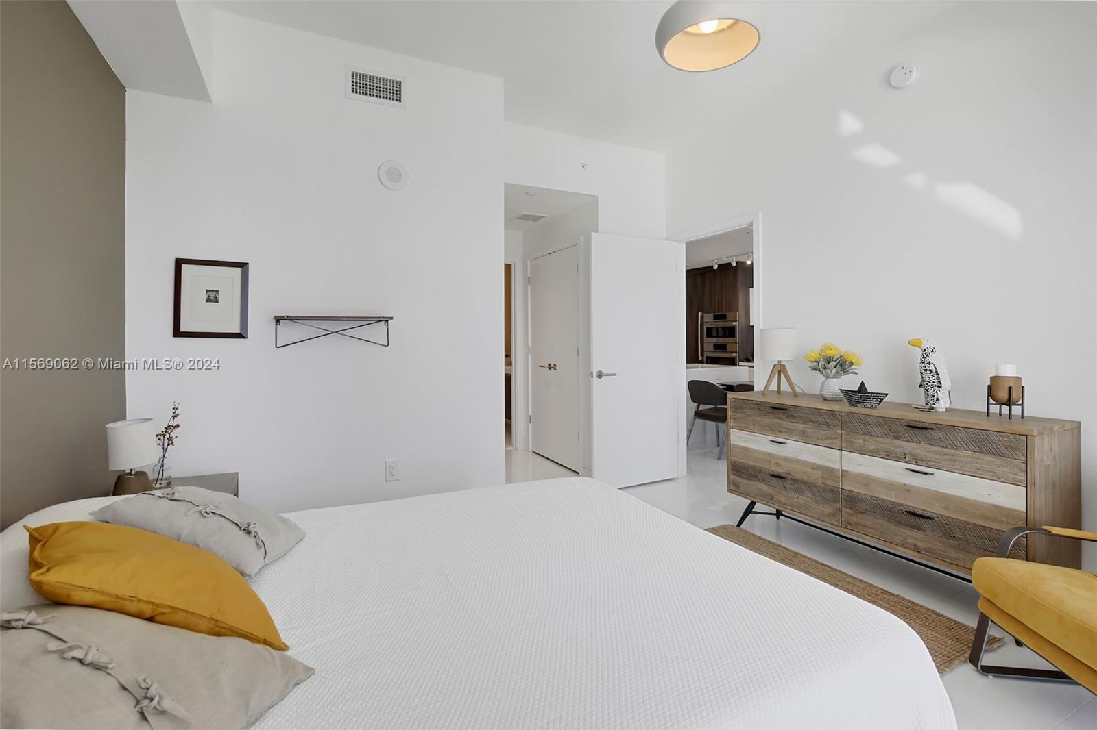 851 E 1st Ave 3907, Miami, Florida 33132, 2 Bedrooms Bedrooms, ,3 BathroomsBathrooms,Residentiallease,For Rent,851 E 1st Ave 3907,A11569062