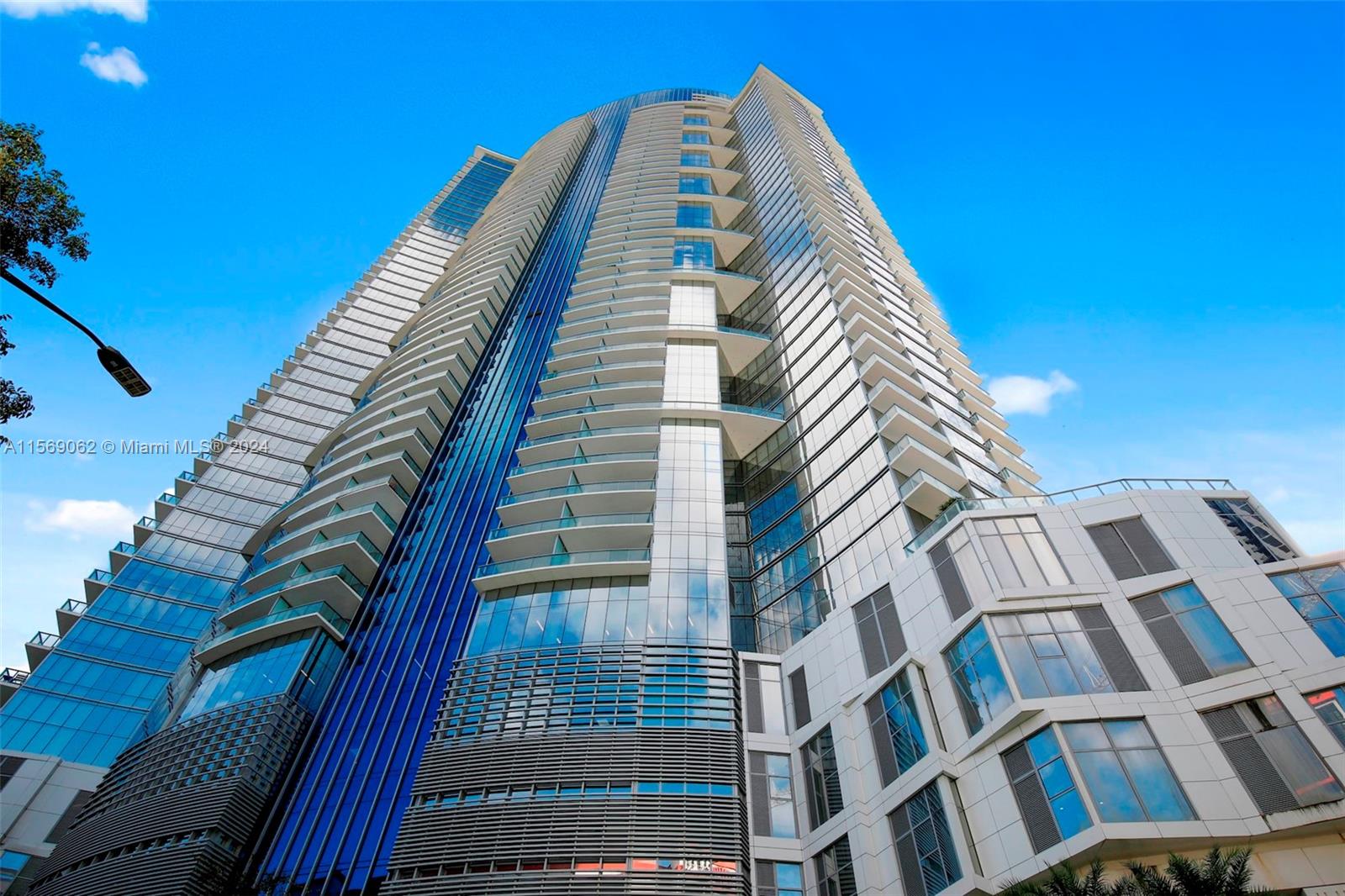 851 E 1st Ave 3907, Miami, Florida 33132, 2 Bedrooms Bedrooms, ,3 BathroomsBathrooms,Residentiallease,For Rent,851 E 1st Ave 3907,A11569062