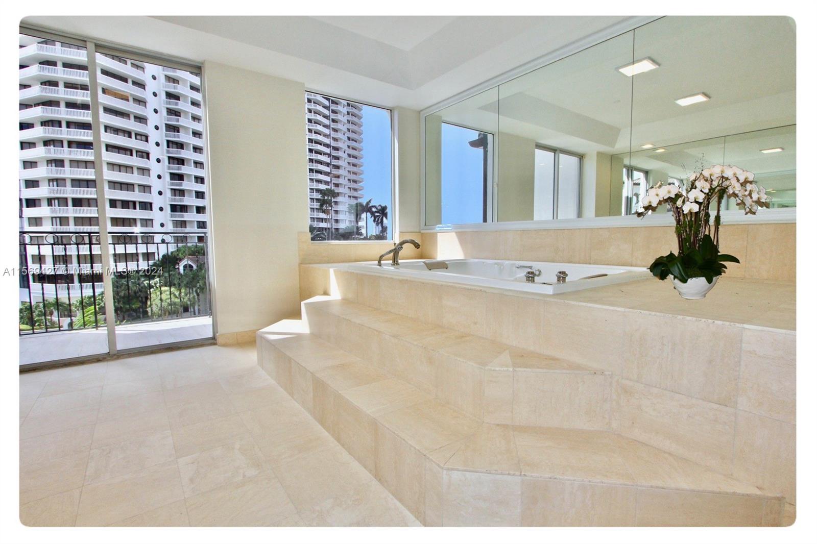 3500 Island Blvd DPH01, Aventura, Florida 33160, 4 Bedrooms Bedrooms, ,4 BathroomsBathrooms,Residential,For Sale,3500 Island Blvd DPH01,A11569427