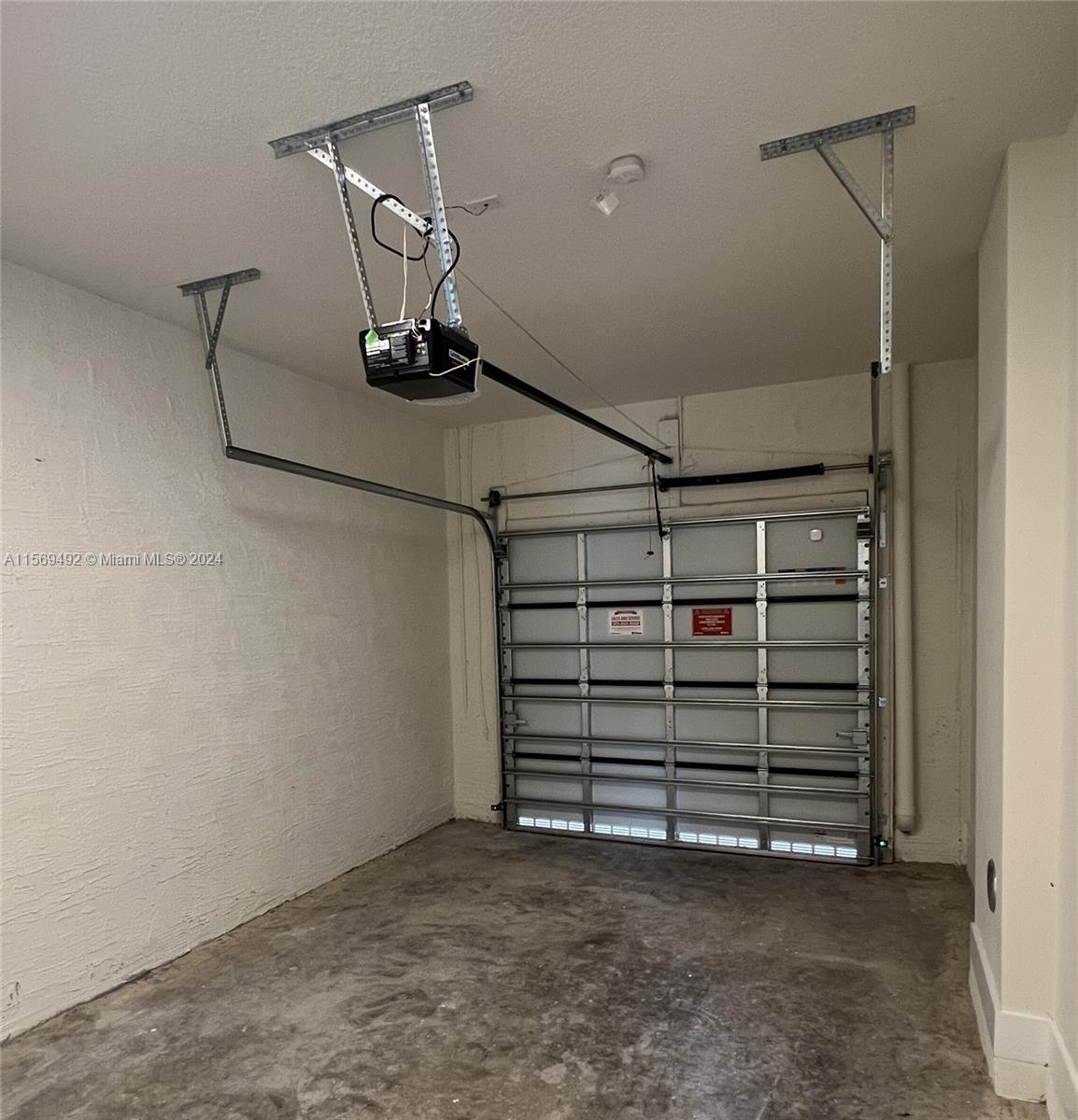 8212 NW 43rd St 8212, Doral, Florida 33166, 3 Bedrooms Bedrooms, ,2 BathroomsBathrooms,Residential,For Sale,8212 NW 43rd St 8212,A11569492