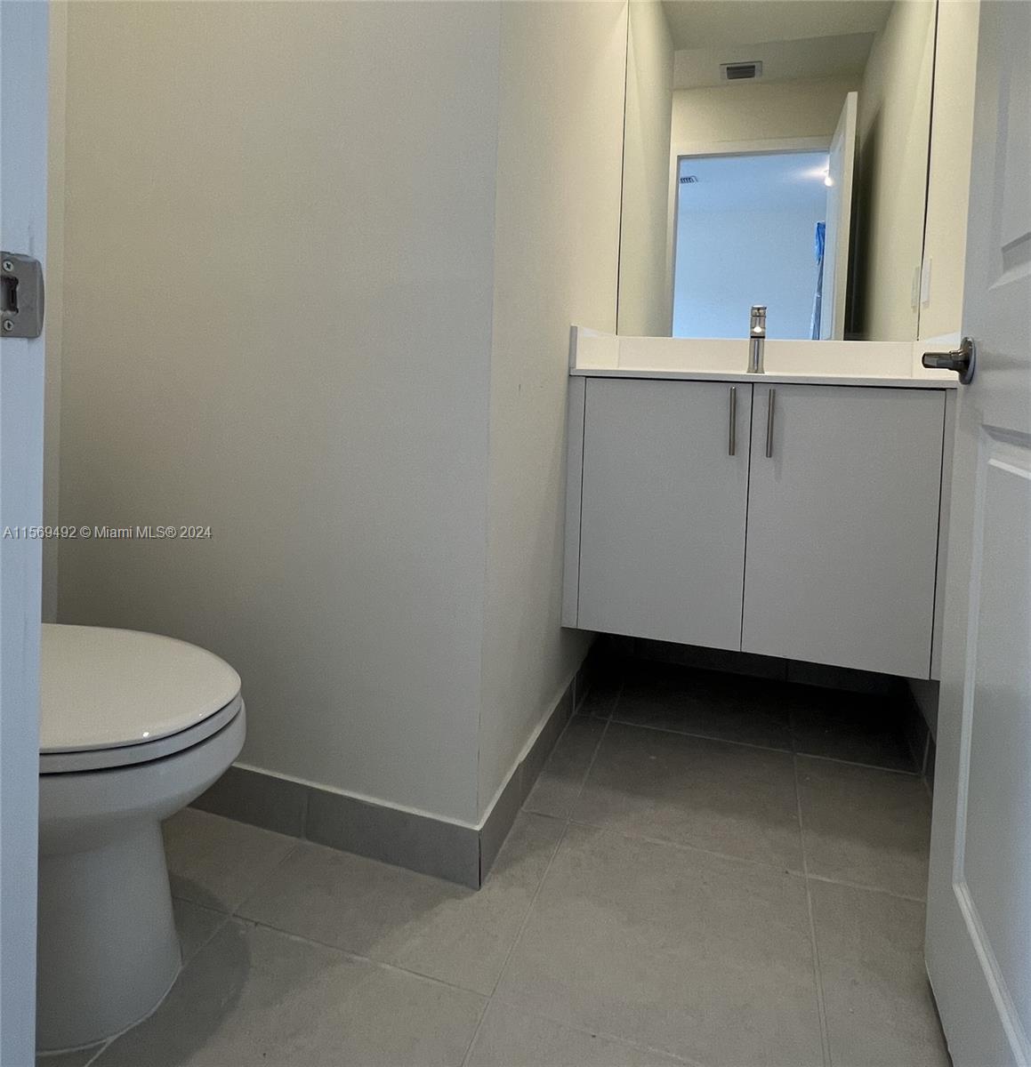 8212 NW 43rd St 8212, Doral, Florida 33166, 3 Bedrooms Bedrooms, ,2 BathroomsBathrooms,Residential,For Sale,8212 NW 43rd St 8212,A11569492
