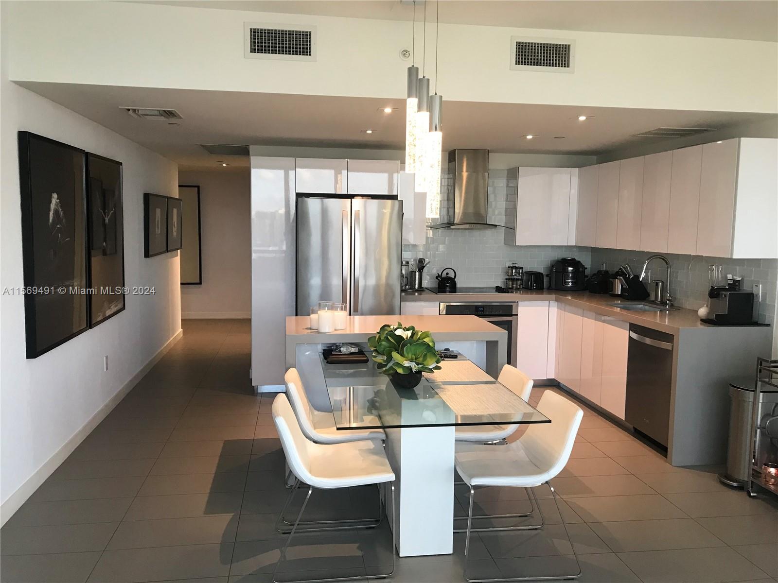 1600 NE 1st Ave 2616, Miami, Florida 33132, 2 Bedrooms Bedrooms, ,2 BathroomsBathrooms,Residentiallease,For Rent,1600 NE 1st Ave 2616,A11569491